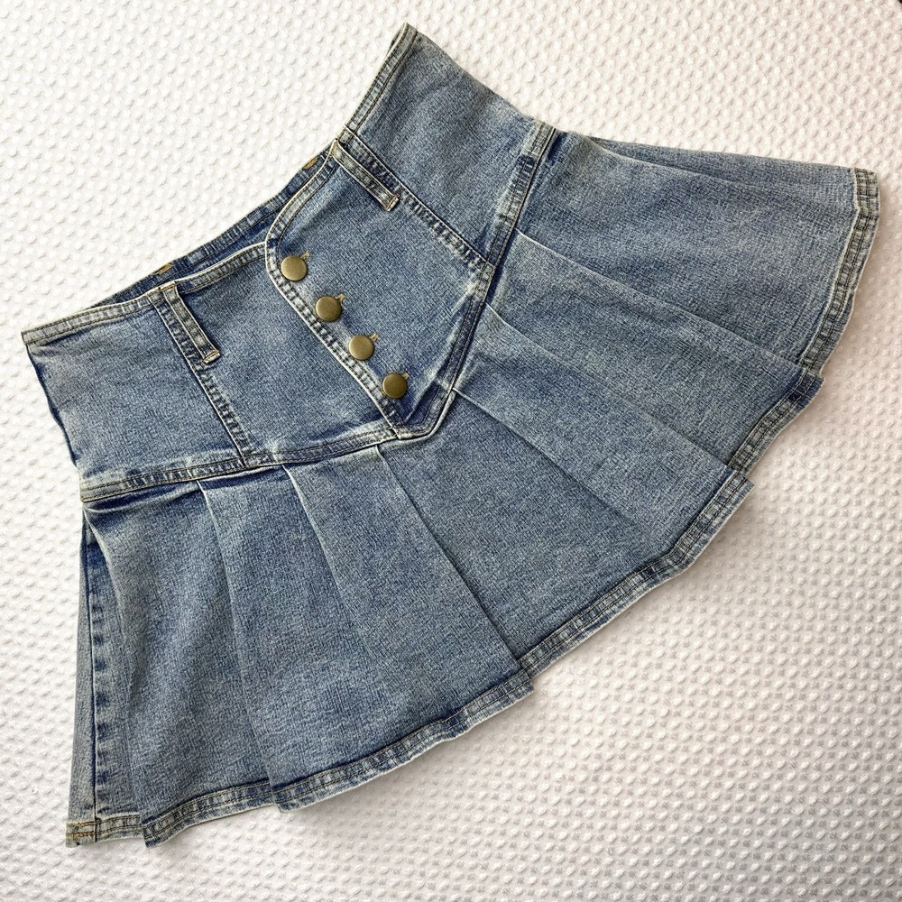 Kimchi Blue Annabeth Drop Waist Button Pleated Denim Mini Skirt Womens Medium